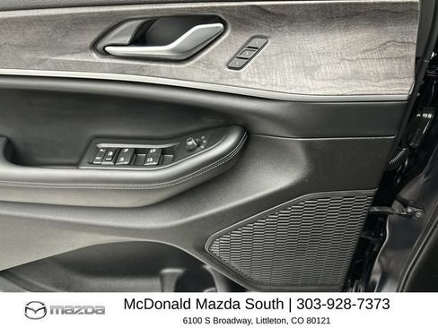 Used 2024 Jeep Grand Cherokee Limited AWD/4WD image 13