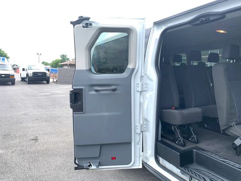 Used 2018 Ford Transit 350 XL RWD image 25