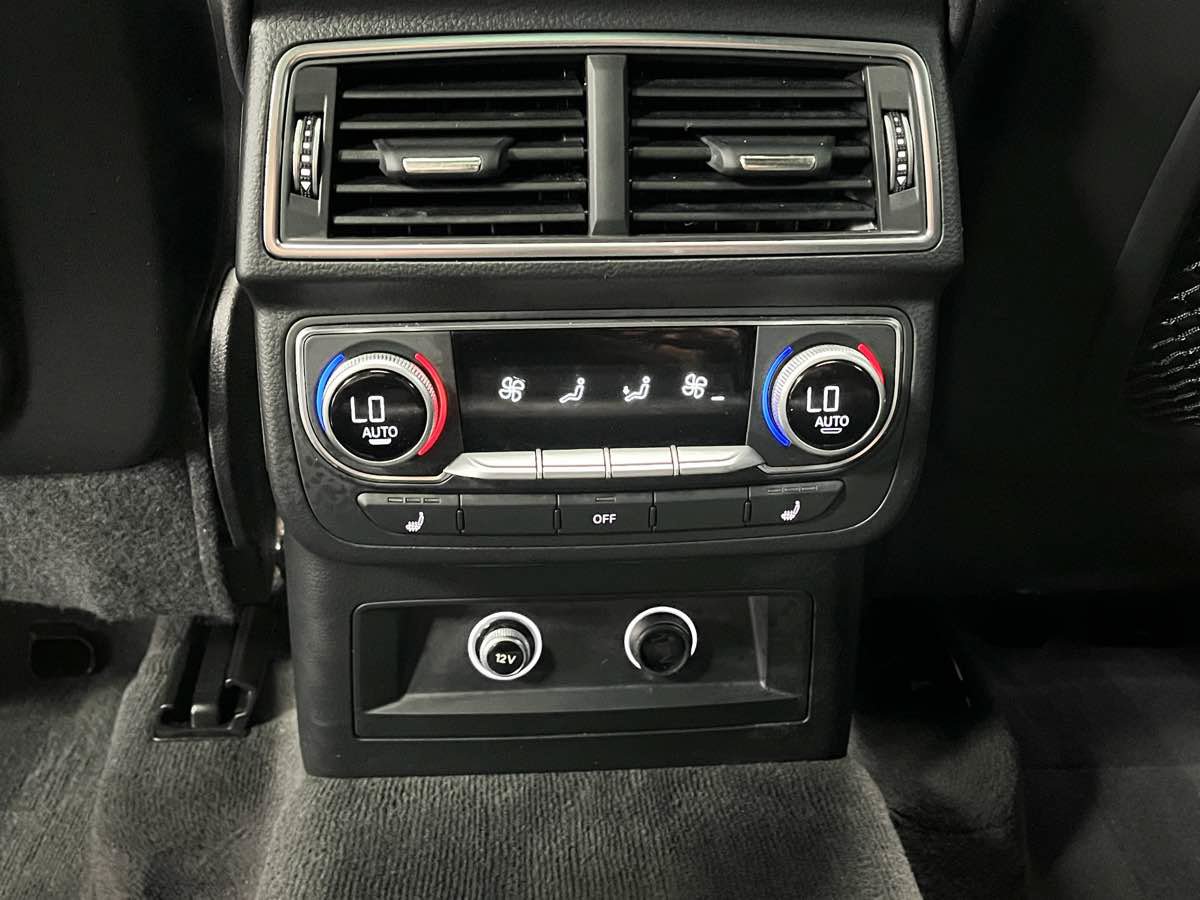 Used 2018 Audi Q7 3.0T Prestige w/ Prestige Package AWD/4WD image 19