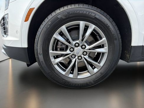 Certified 2023 Cadillac XT5 Premium Luxury w/ Technology Package FWD image 10