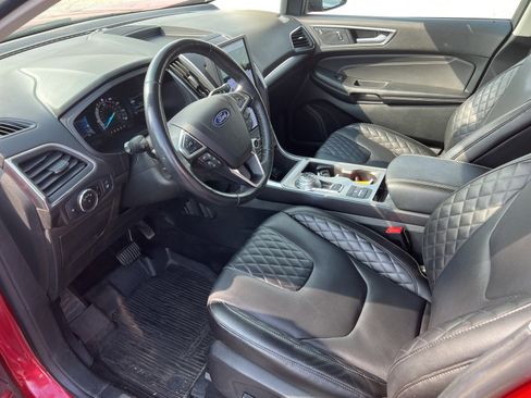 Used 2023 Ford Edge Titanium w/ Equipment Group 301A image 9