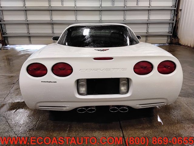 Used 2002 Chevrolet Corvette Coupe w/ Preferred Equipment Group2 RWD image 8