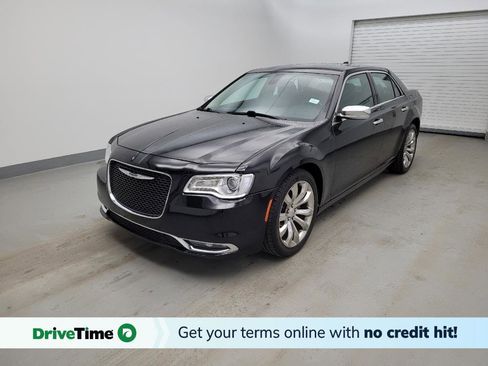 Used 2019 Chrysler 300 Limited image 1