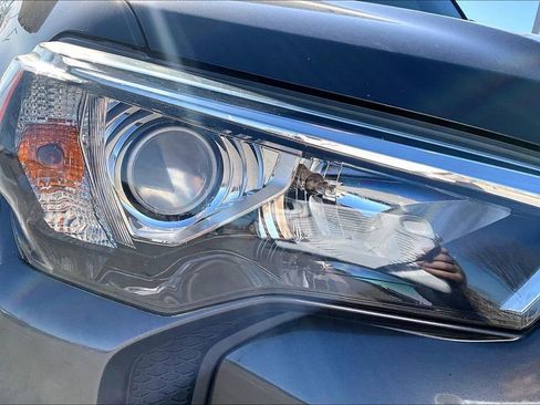 Used 2016 Toyota 4Runner SR5 image 31