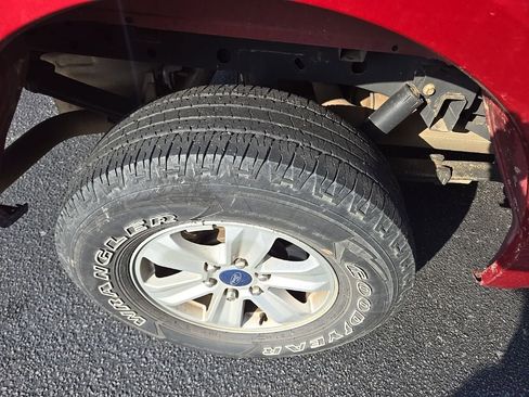 Used 2020 Ford F150 XLT image 9