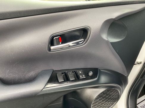 Used 2022 Toyota Prius LE FWD image 21