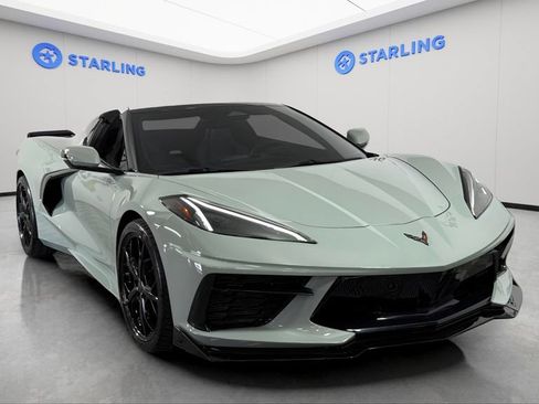 Used 2024 Chevrolet Corvette Stingray Convertible w/ Z51 Performance Package RWD image 14