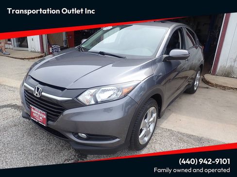 Used 2017 Honda HR-V EX image 1