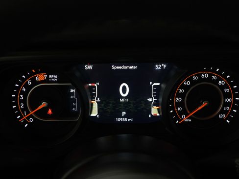 Used 2026 Jeep Wrangler Unlimited Rubicon AWD/4WD image 25