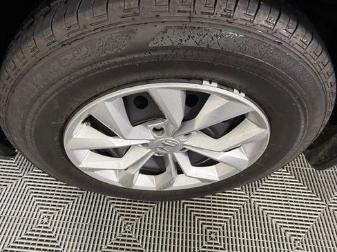 Used 2024 Honda CR-V LX image 12