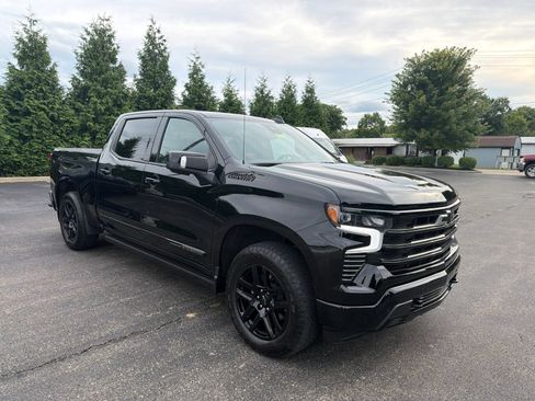 Used 2024 Chevrolet Silverado 1500 High Country w/ Midnight Edition AWD/4WD image 7