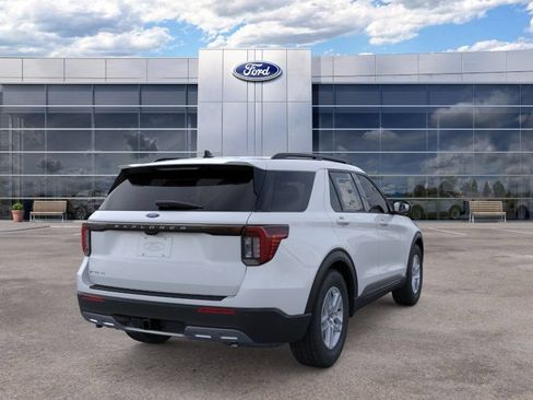 New 2026 Ford Explorer Active w/ Active Comfort Package RWD image 8