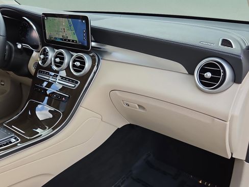 Certified 2023 Mercedes-Benz GLC 300 GLC 300 image 19
