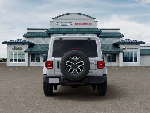 New 2025 Jeep Wrangler Unlimited Sahara AWD/4WD image 9