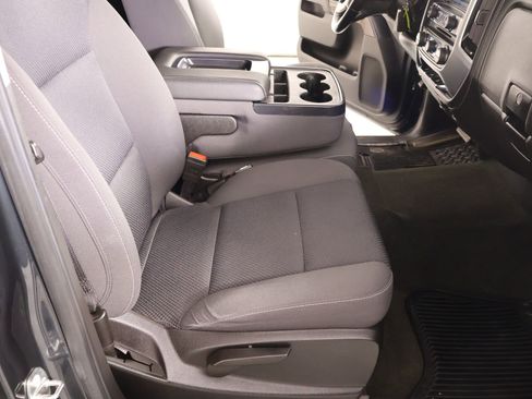 Used 2018 GMC Sierra 1500 SLE w/ SLE Value Package image 12