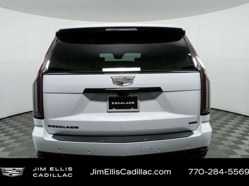 Used 2026 Cadillac Escalade Platinum Sport w/ LPO, ONYX Package image 33