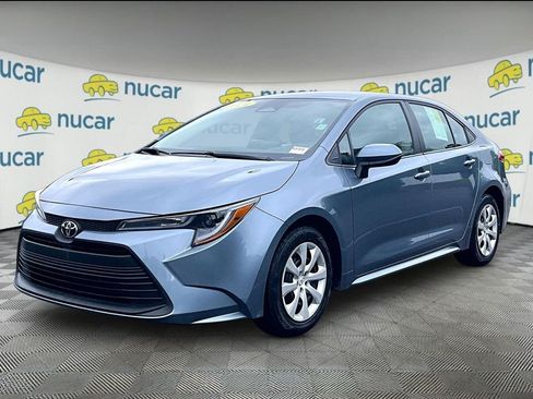 Used 2024 Toyota Corolla LE FWD image 3