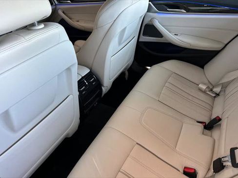 Used 2023 BMW 530i w/ M Sport Package RWD image 11