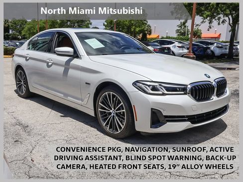 Used 2023 BMW 530e w/ Convenience Package RWD image 1