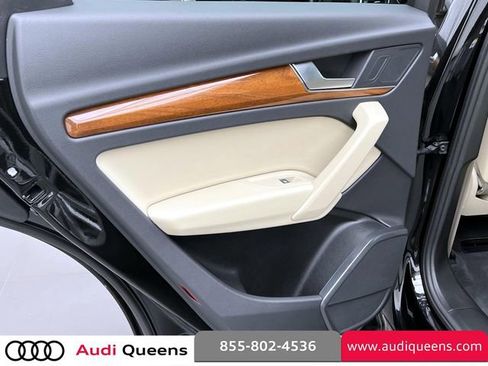 Certified 2023 Audi Q5 2.0T Premium w/ Convenience Package AWD/4WD image 11