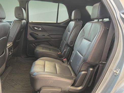 Used 2023 Chevrolet Traverse RS w/ LPO, Floor Liner Package AWD/4WD image 19
