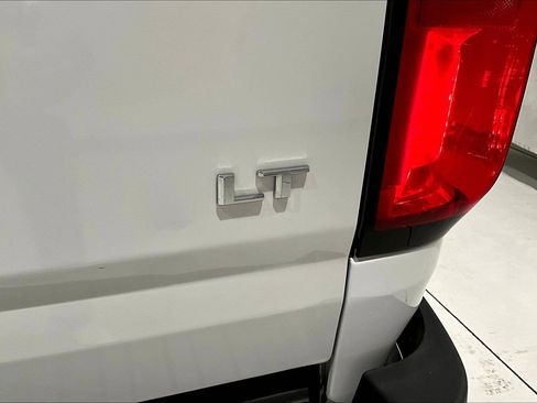 Used 2022 Chevrolet Colorado LT w/ Fleet Safety Package image 24