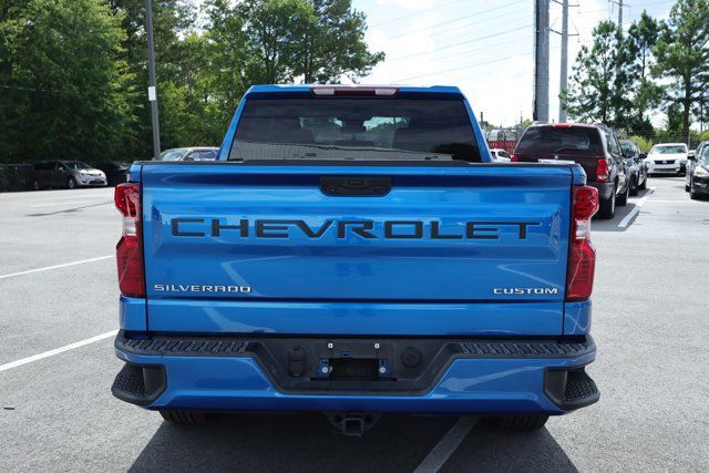 Used 2023 Chevrolet Silverado 1500 Custom w/ LPO, Dark Essentials Package RWD image 4