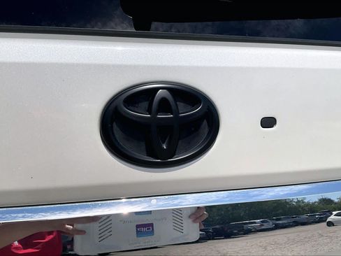 Used 2024 Toyota Sequoia Limited w/ Tow Technology Package AWD/4WD image 31