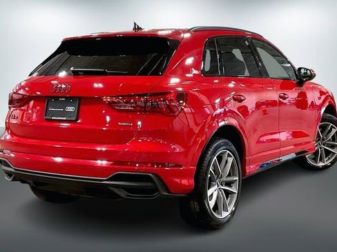 Certified 2025 Audi Q3 2.0T Premium w/ Convenience Package image 13