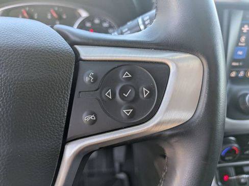 Used 2023 GMC Acadia SLT AWD/4WD image 11