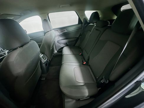 Used 2024 Kia Sportage LX image 26