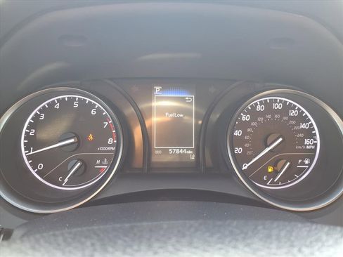 Used 2023 Toyota Camry SE image 13