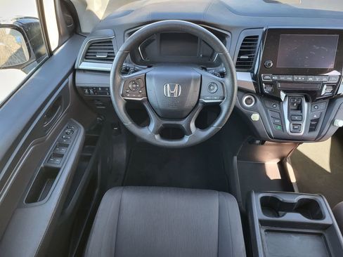 Used 2018 Honda Odyssey EX image 23