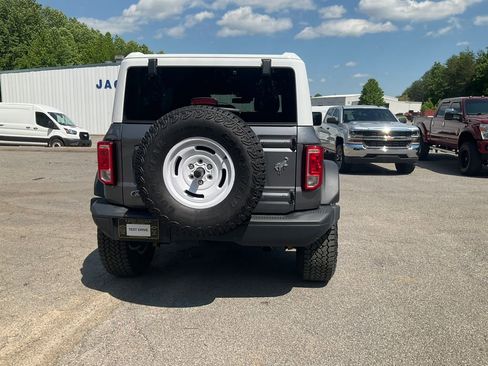 Used 2025 Ford Bronco Heritage Edition AWD/4WD image 6