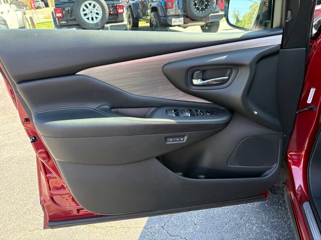 Used 2015 Nissan Murano Platinum w/ Platinum Technology Package AWD/4WD image 24