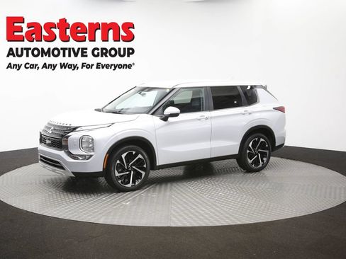 Used 2024 Mitsubishi Outlander SE AWD/4WD image 56