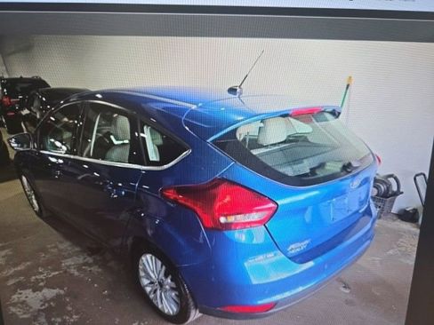 Used 2018 Ford Focus Titanium FWD image 6