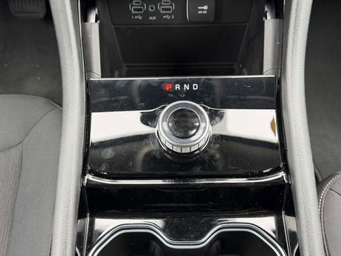 Used 2023 Jeep Grand Cherokee Laredo AWD/4WD image 32