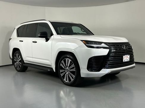 Used 2023 Lexus LX 600 4WD w/ Appearance Package image 1