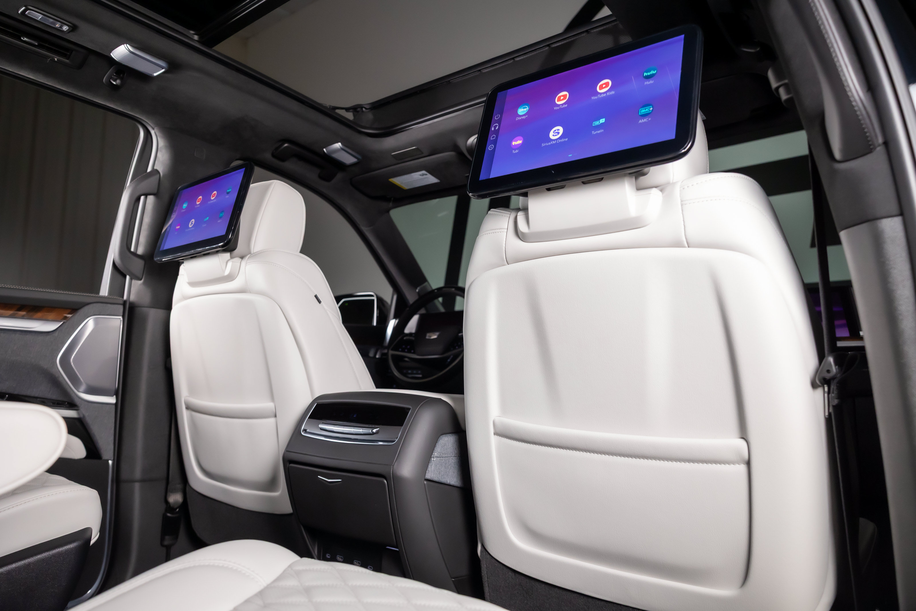 Used 2026 Cadillac Escalade Platinum Sport AWD/4WD image 21