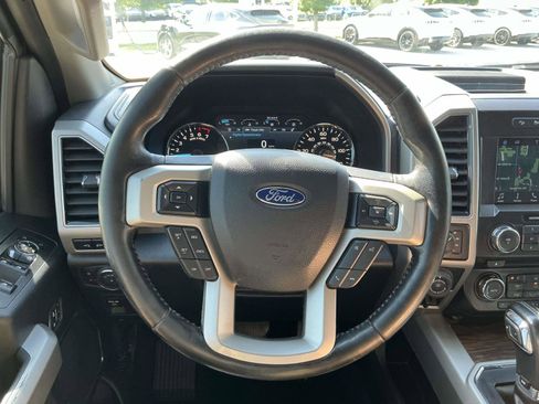 Used 2018 Ford F150 Lariat image 16