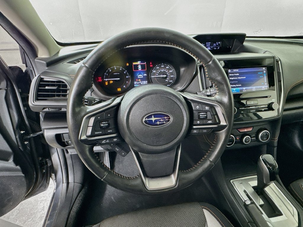 Used 2020 Subaru Crosstrek 2.0i Premium w/ Moonroof Package 2 AWD/4WD image 11
