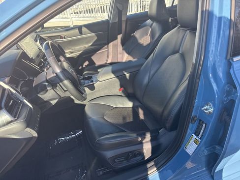 Used 2023 Toyota Camry XSE image 13