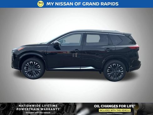 New 2026 Nissan Rogue Platinum AWD/4WD image 2