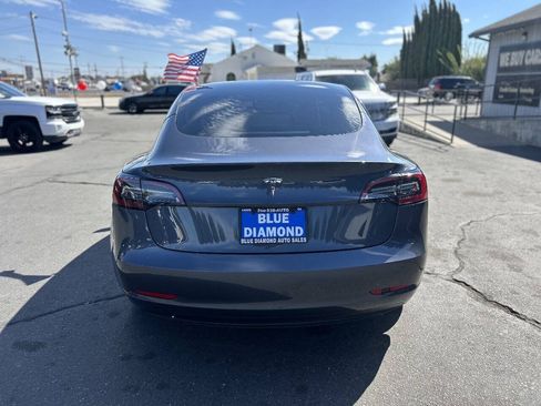 Used 2023 Tesla Model 3 Standard Range RWD image 5