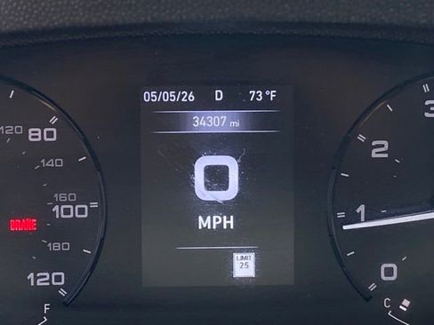 Used 2025 RAM ProMaster 2500 w/ Convenience Group FWD image 16