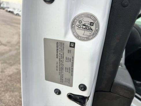 Used 2009 Pontiac G6 Sedan w/ Preferred Package image 33