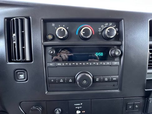 New 2026 GMC Savana 3500 Extended w/ Driver Convenience Package RWD image 17