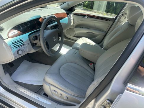 Used 2011 Buick Lucerne CXL FWD image 19