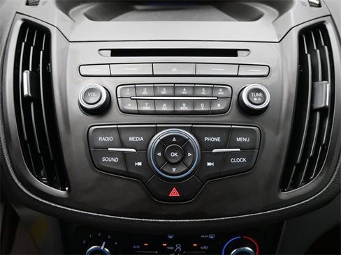 Used 2018 Ford Escape S image 9